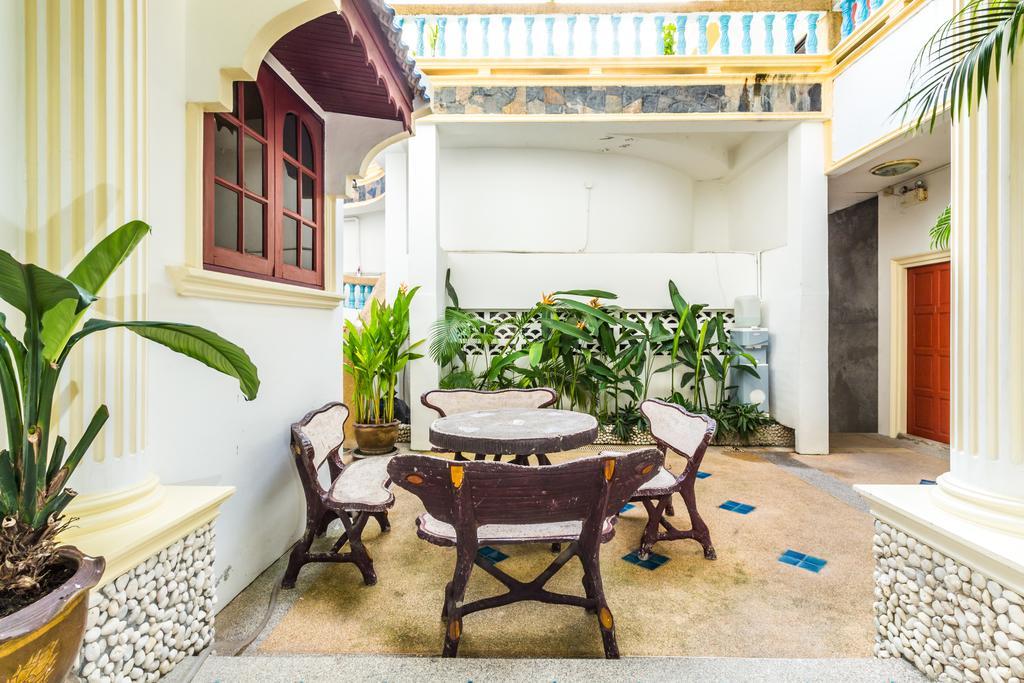 Patong Eriksson Guesthouse מראה חיצוני תמונה