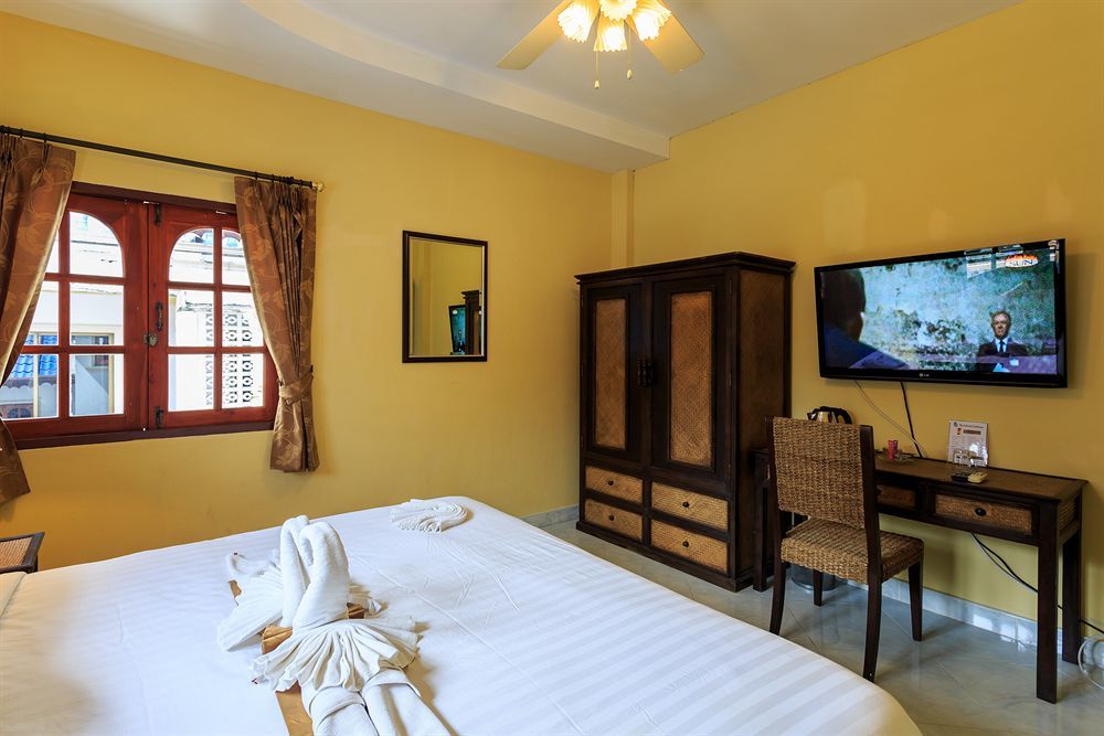Patong Eriksson Guesthouse מראה חיצוני תמונה