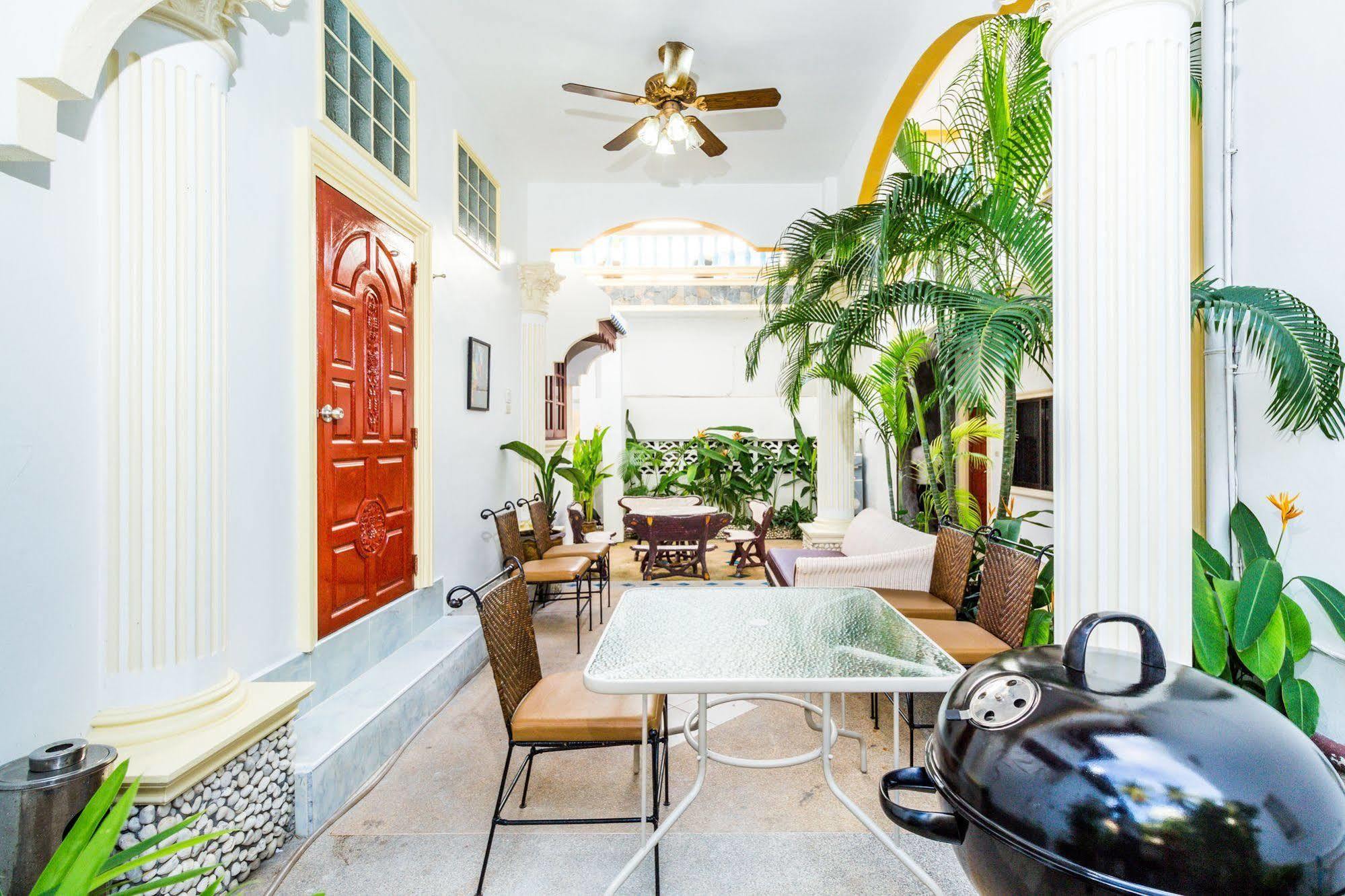 Patong Eriksson Guesthouse מראה חיצוני תמונה