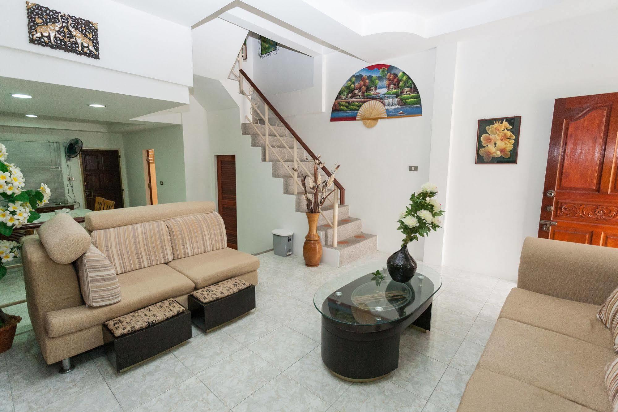 Patong Eriksson Guesthouse מראה חיצוני תמונה