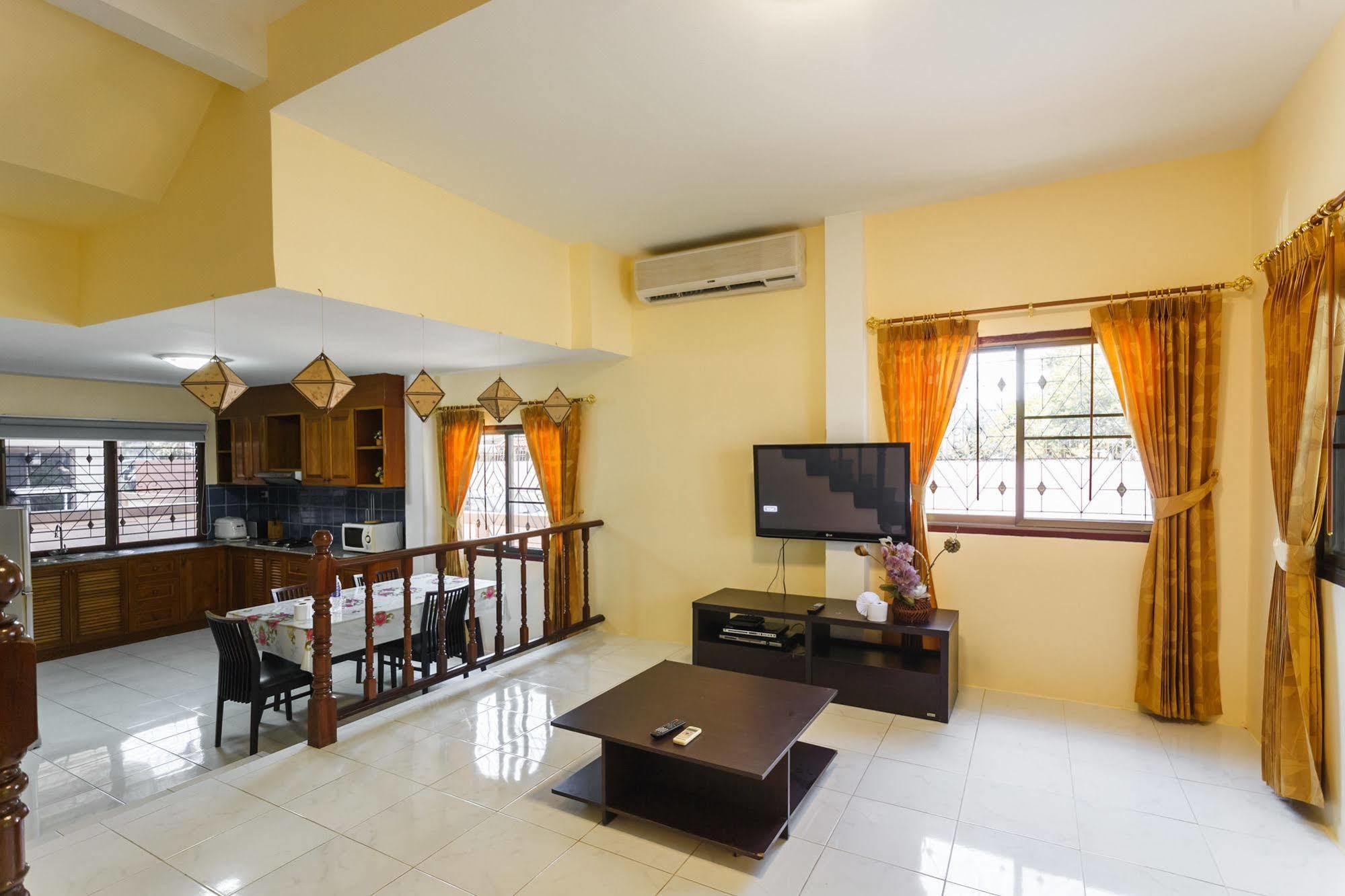 Patong Eriksson Guesthouse מראה חיצוני תמונה