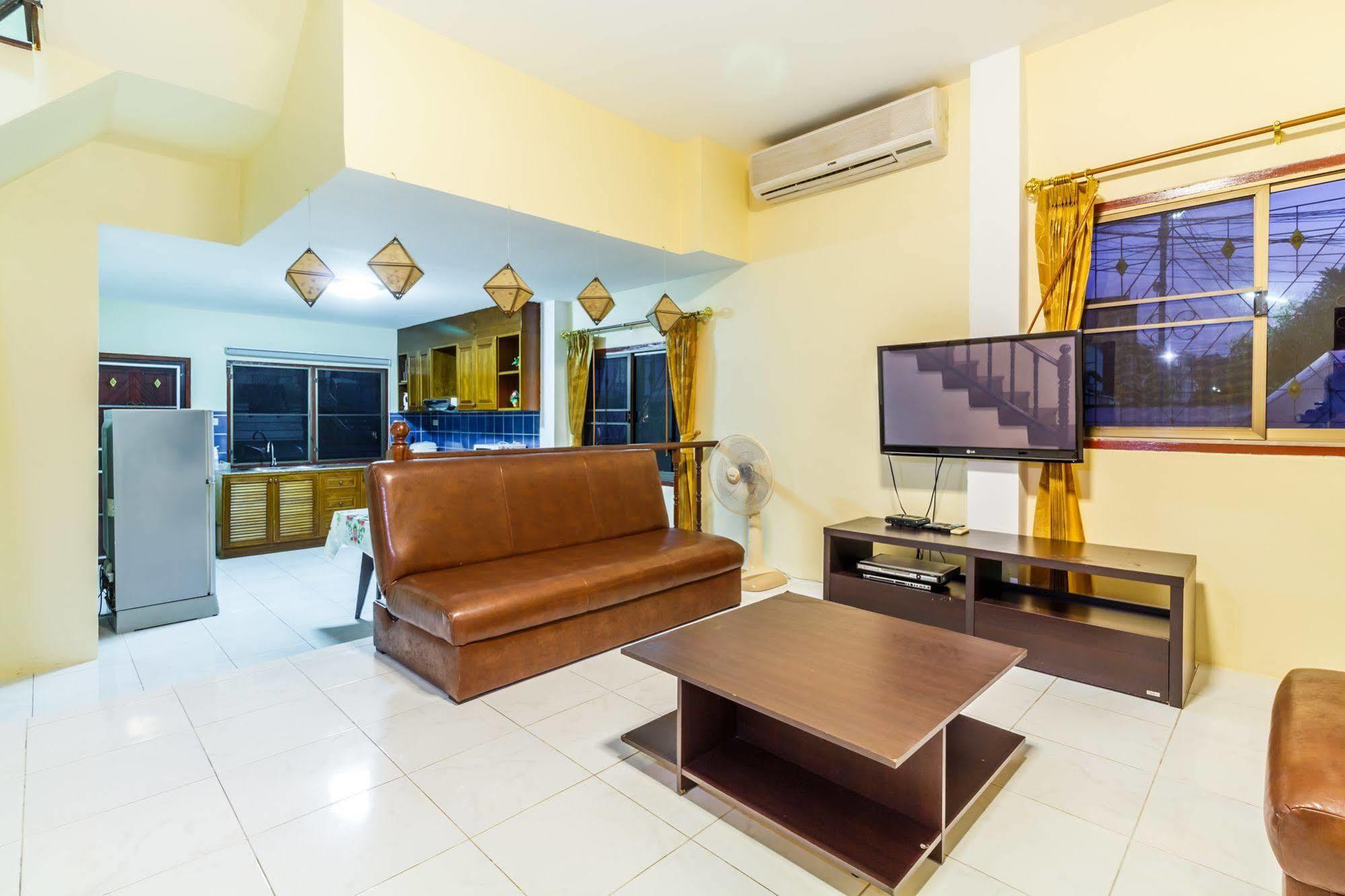 Patong Eriksson Guesthouse מראה חיצוני תמונה