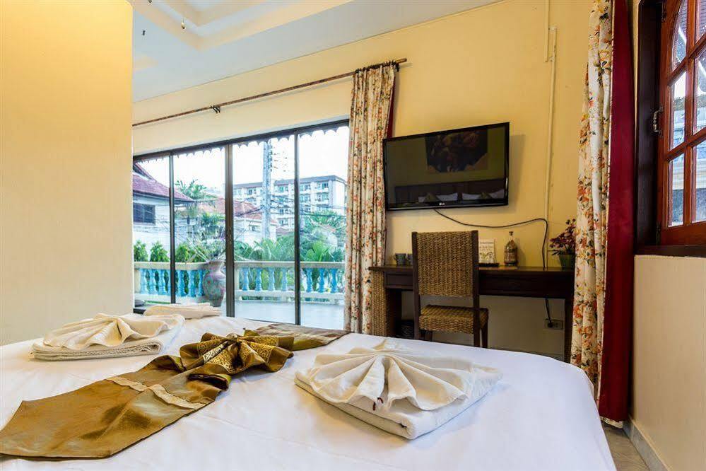 Patong Eriksson Guesthouse מראה חיצוני תמונה