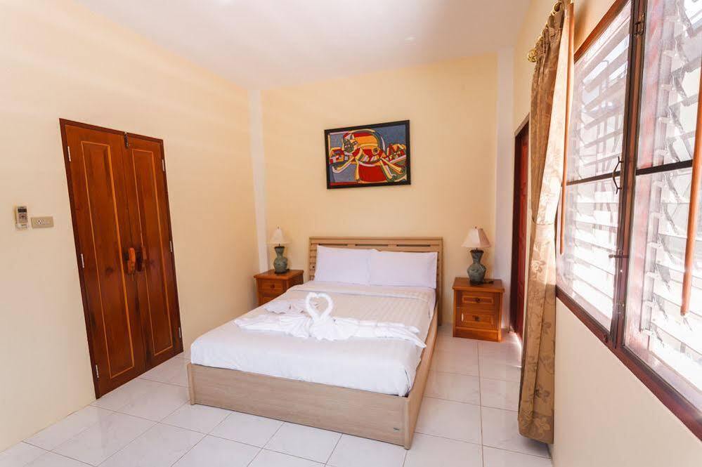 Patong Eriksson Guesthouse מראה חיצוני תמונה