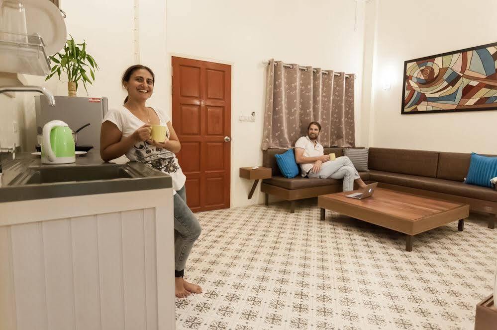 Patong Eriksson Guesthouse מראה חיצוני תמונה